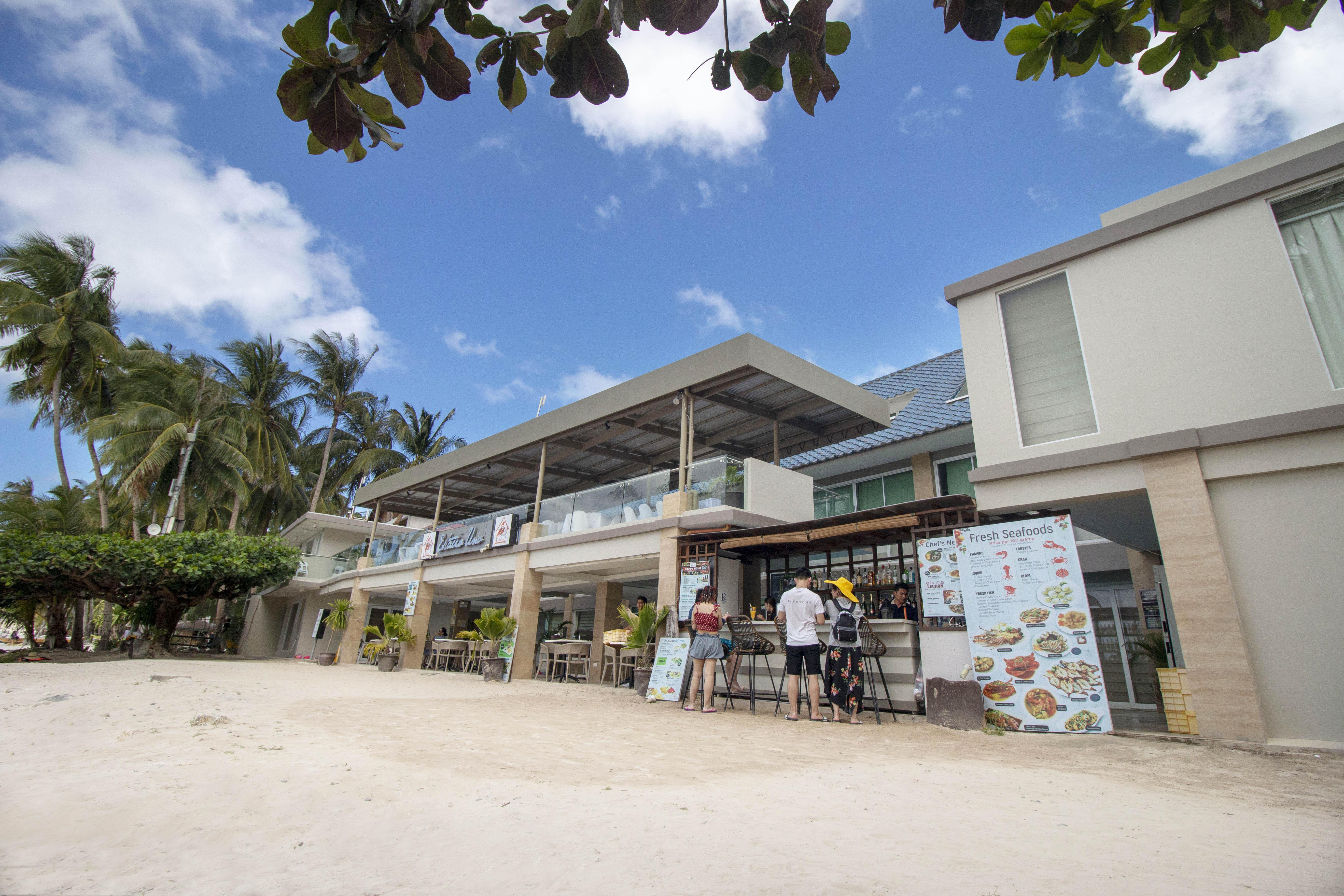 Hotel Estacio Uno Balabag  Exterior foto